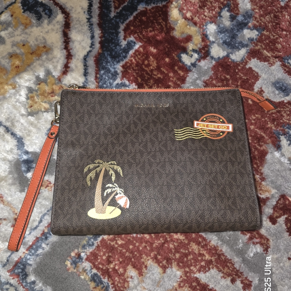 Michael Kors Summer Time Pouch